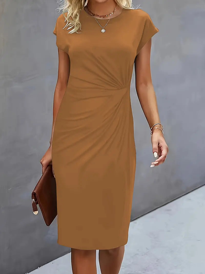 Adelina – Flattering Round Neck Dress