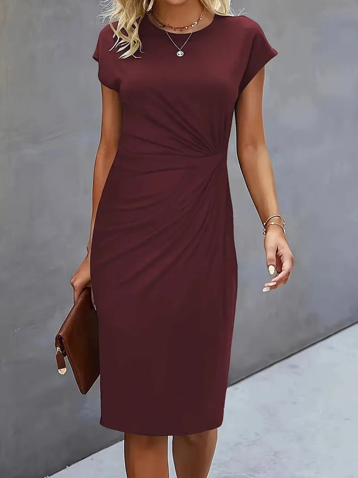 Adelina – Flattering Round Neck Dress